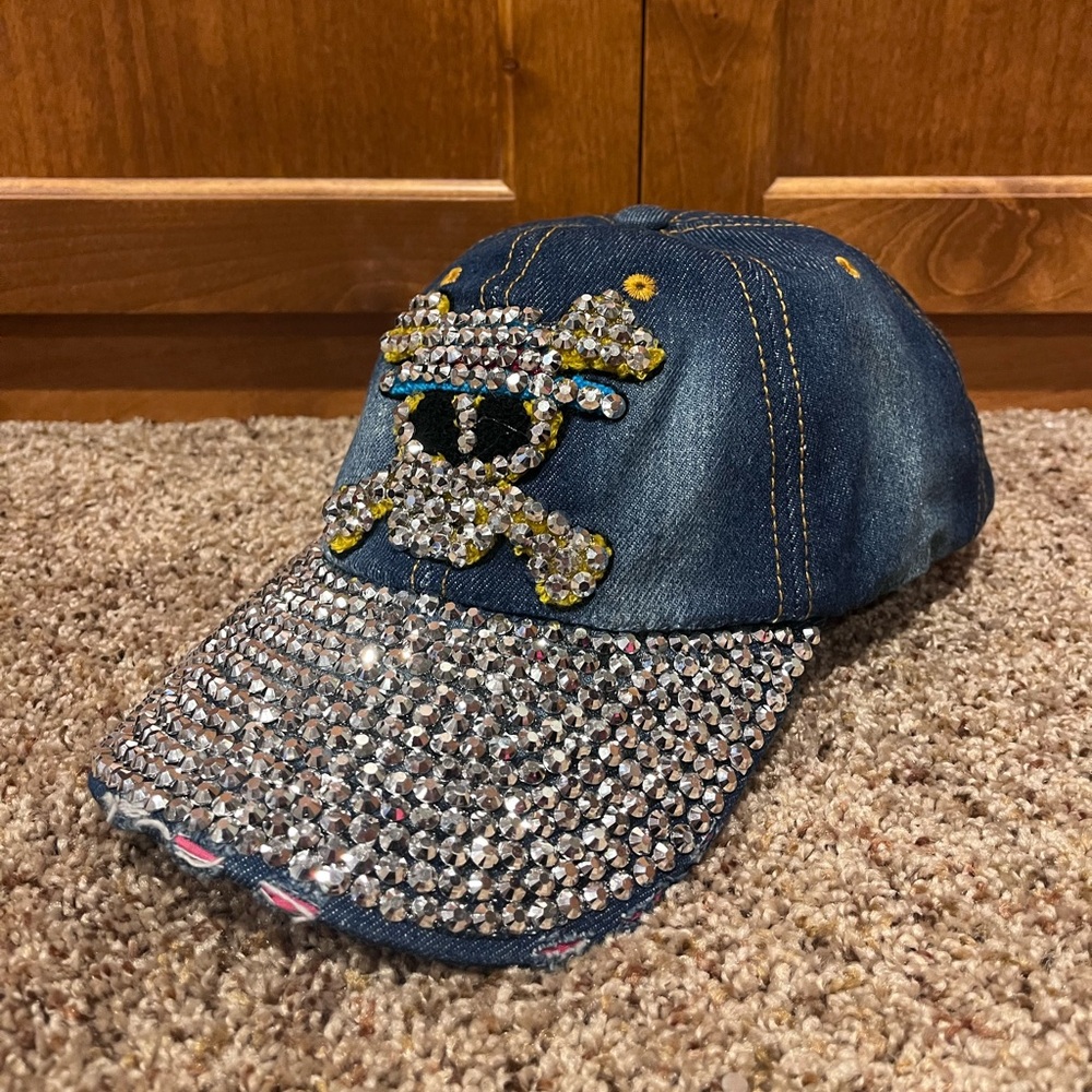 NWT Y2K Rhinestone Skull‎ Denim Cap